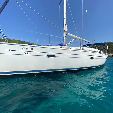 Velero En Денія